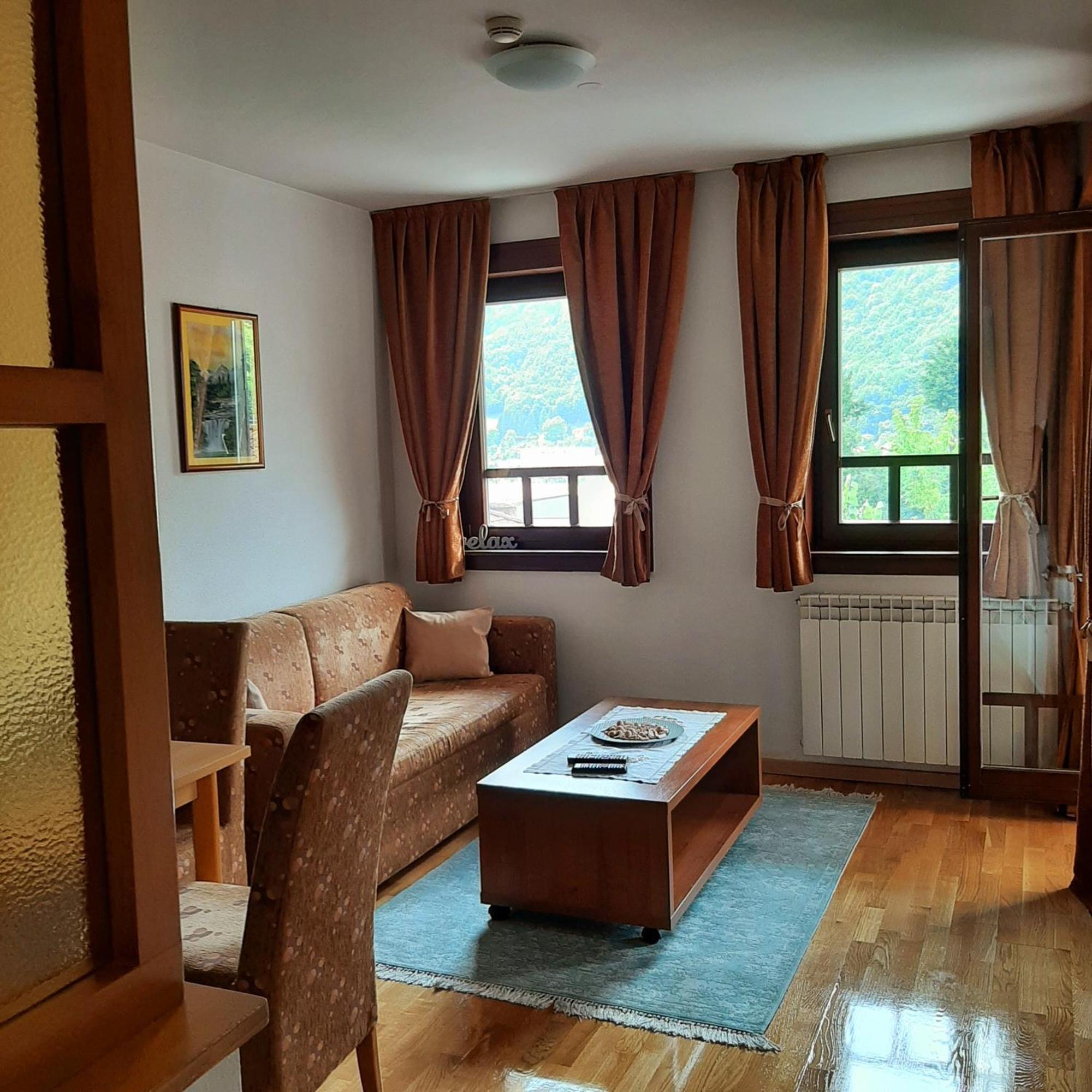Relax Apartman フォイニツァ エクステリア 写真