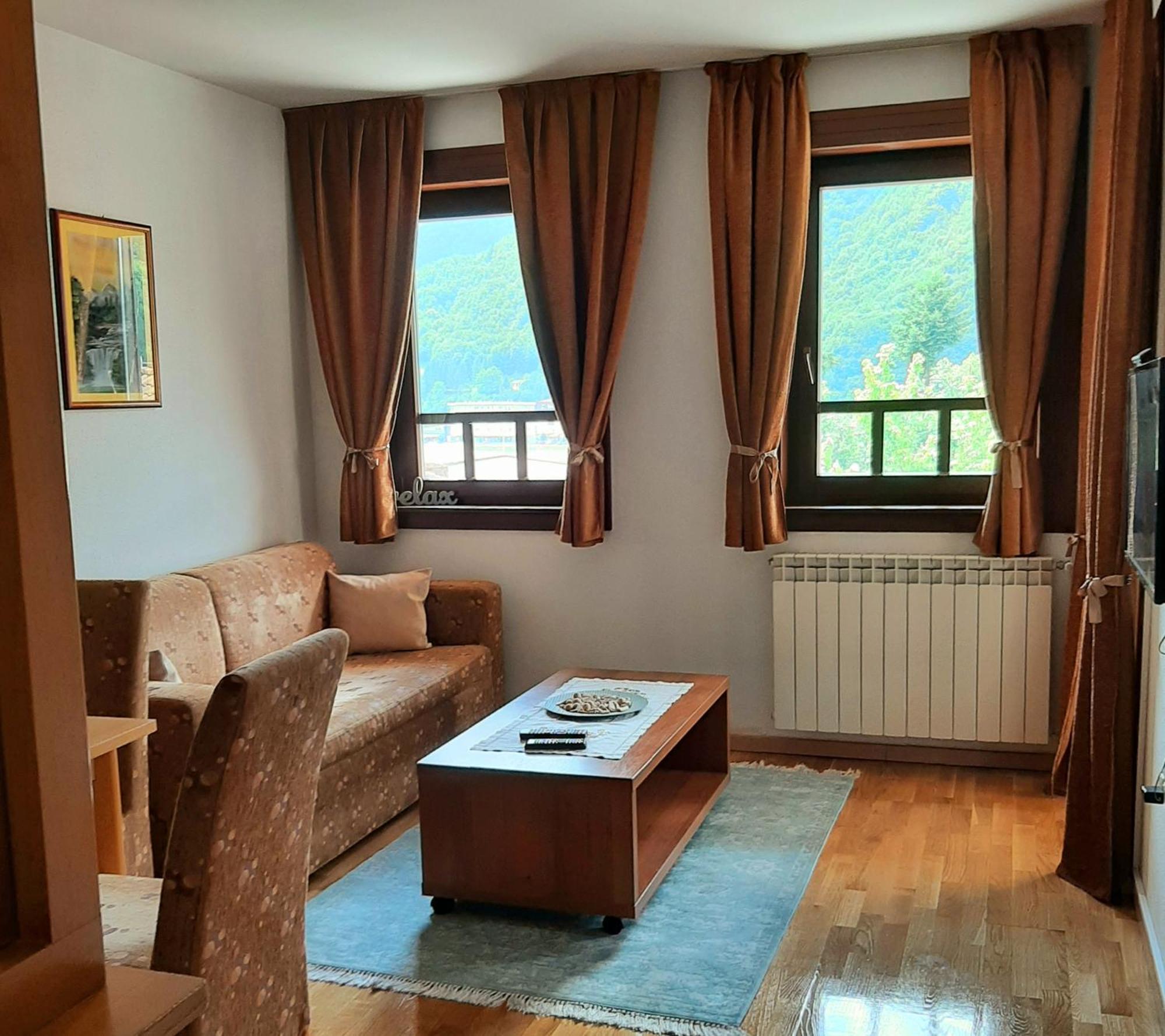 Relax Apartman フォイニツァ エクステリア 写真